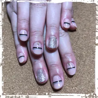 ネイル ECLAT エクラ所属・寺山 千鶴のネイルデザイン