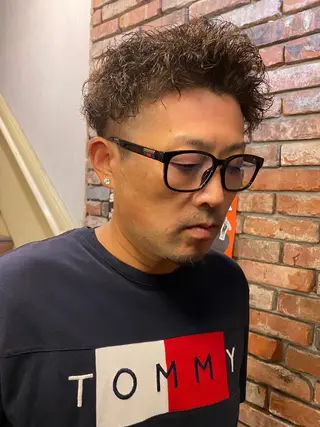 パーマ メンズ 高塩翔大 髪質改善のヘアスタイル