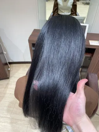 ロング カラー TAYA 玲央のヘアスタイル