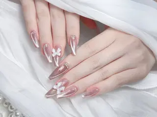 ネイル M🌷nail 長さだし専門店のネイルデザイン
