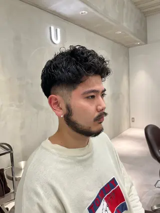 ショート ⚡メンズパーマフ ェードカットTomyのヘアスタイル