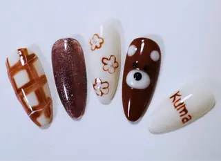 ネイル Moons nail 💅✨のネイルデザイン