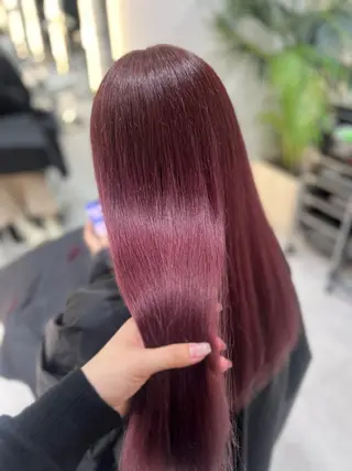 ロング カラー Zina aimiのヘアスタイル