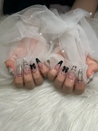 ネイル AOAQUA SHIORIのネイルデザイン