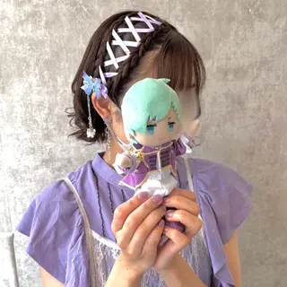 ミディアム ヘアアレンジ ヘアメ🎀推しカラー 🥣横浜/しほ🧸のヘアスタイル