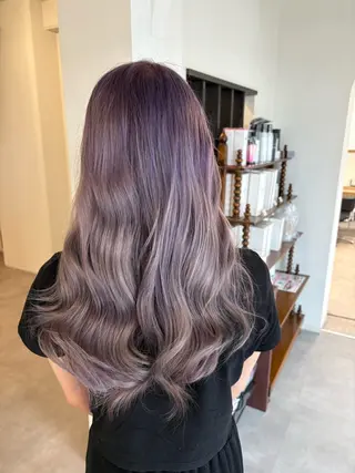 ロング カラー 黒川 綾音のヘアスタイル