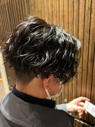 ショート パーマ メンズ 波巻きスパイラルパー マ/シャドウパーマ駿のヘアスタイル