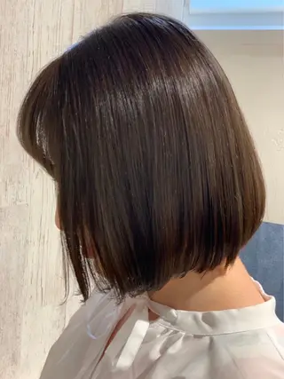 ショート カラー 西尾 望叶のヘアスタイル