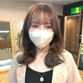 セミロング カラー パーマ ヘアアレンジ メンズ キッズ ネイル マツエク・マツパ アイブロウ 前川 朋香のヘアスタイル