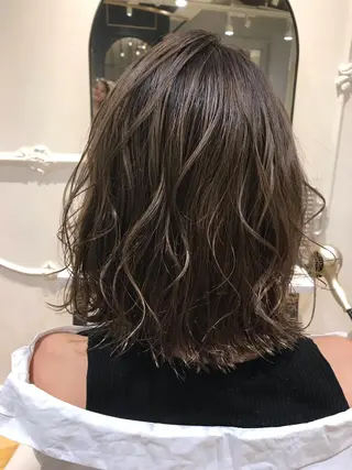ミディアム カラー 乾かすだけで艶髪酸性 ストレート髙橋悠耶のヘアスタイル