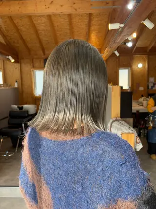 カラー まろみ暖色×ボブ ×chia🕯のヘアスタイル