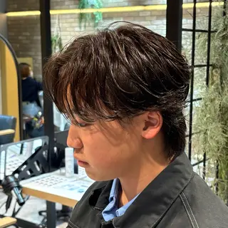 ショート カラー パーマ メンズ フェザー/シャドウ/ 酸性ストレートのヘアスタイル