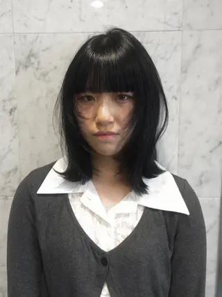 ミディアム カラー hachiyama rinaのヘアスタイル