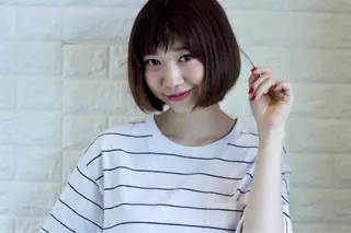 ショート カラー ヘアアレンジ 🌿‬ ܸAir 透明感🌱西村知佳のヘアスタイル