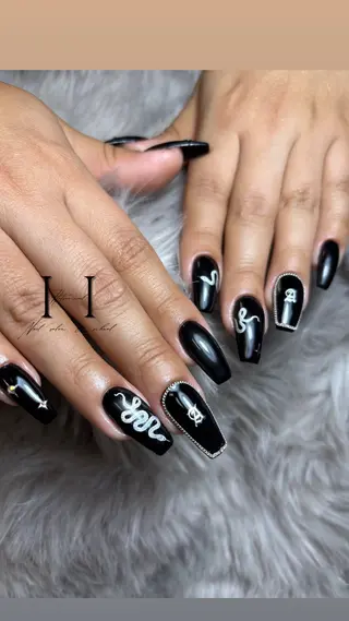 ネイル HatsuuNail salonアリスのネイルデザイン