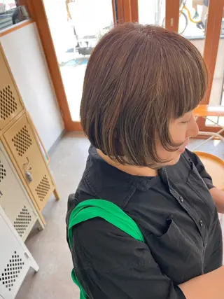 ショート カラー 森田 菜留美のヘアスタイル