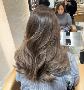 セミロング 銀座副店長/レイヤー /髪質改善/田島のヘアスタイル
