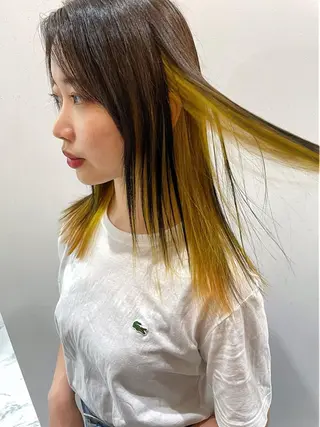 ロング カラー DEAN ISLA 大人レイヤーカットのヘアスタイル