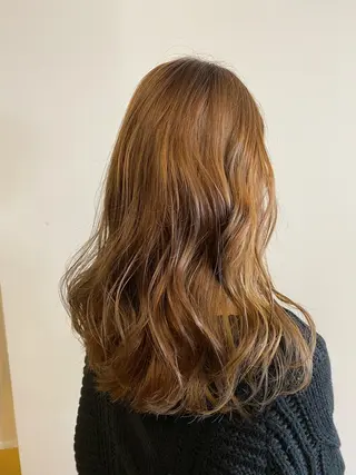 セミロング カラー デザインカラー🌈 高木リョウのヘアスタイル