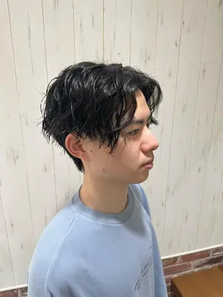 ショート パーマ メンズ 中嶋 紘夢のヘアスタイル