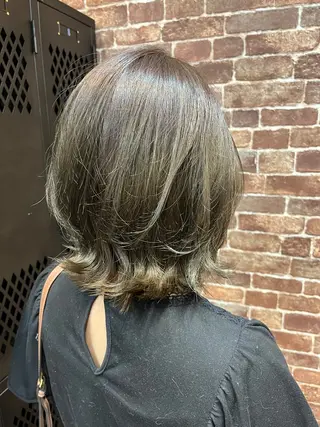ショート カラー 久木原 ゆりのヘアスタイル