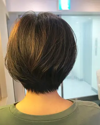 ショート カラー パーマ チーフデザイナー 若林 麻衣のヘアスタイル