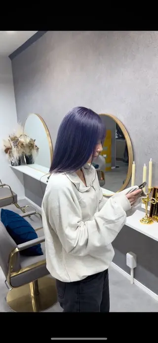 ミディアム 韓国風 白髪ぼかし NAOTOのヘアスタイル