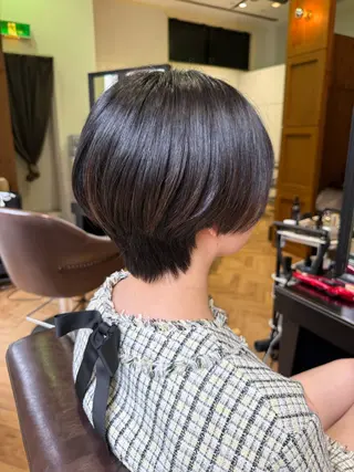 ショート 溝口 槙里也のヘアスタイル