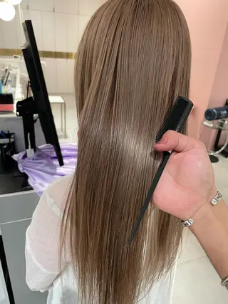 カラー レイヤーカット/透明 感カラー🐬永井瑠栞のヘアスタイル