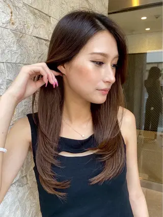 ロング カラー 赤嶺 心音のヘアスタイル