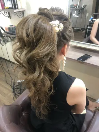 ロング ヘアアレンジ 田井中 悠紀のヘアスタイル