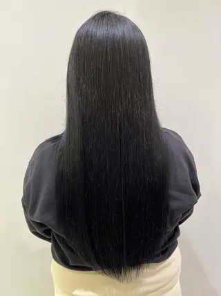 カラー 伊佐 愛のヘアスタイル