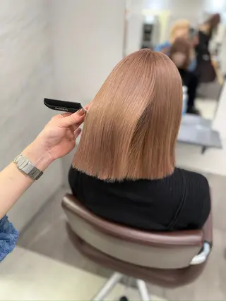 セミロング カラー 天神大名/ブリーチ 鶴岡和幸/ハイトーンのヘアスタイル