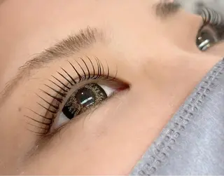 マツエク・マツパ 塚田 里香のマツエク・マツパデザイン