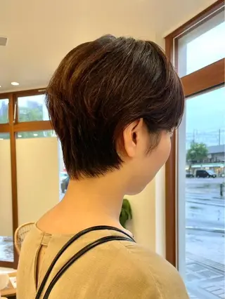 ショート 中嶋 うみのヘアスタイル