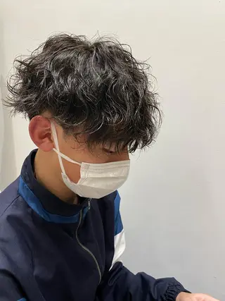 パーマ メンズ 似合う髪型が 分からない方へのヘアスタイル