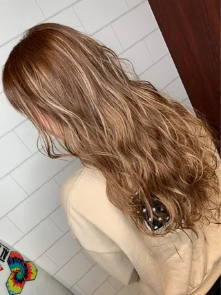 ロング カラー パーマ ヘアアレンジ 金森 斗夢のヘアスタイル