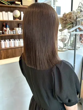 ミディアム カラー (h)wim rinのヘアスタイル
