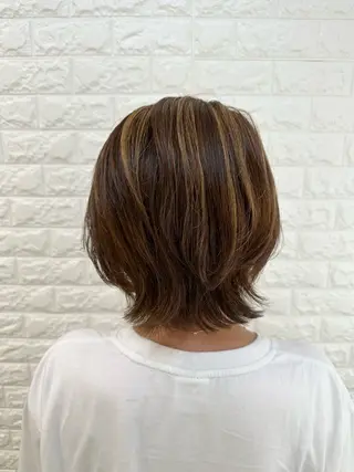 ショート 金沢 広美のヘアスタイル