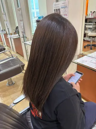 ミディアム 尾崎 優花のヘアスタイル