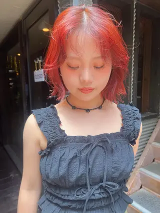 ショート カラー YUI ハイトーンカラーのヘアスタイル