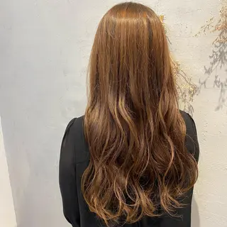 カラー kuschel アリイのヘアスタイル