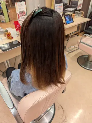 ミディアム 鈴木 優里花のヘアスタイル