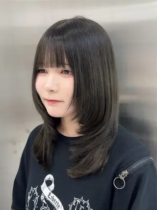 ミディアム リコ🪐レイヤー モデル募集のヘアスタイル