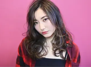 セミロング カラー パーマ トレンドヘア🩶 艶髪🩶yoshiのヘアスタイル