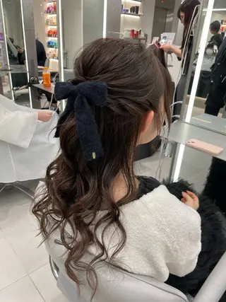 ヘアアレンジ ヘアセット🎀耳つぼ 👂💎MONAMIのヘアスタイル