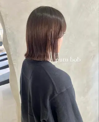 ミディアム 切りっぱなしボブ/ 艶カラー/綾莉のヘアスタイル