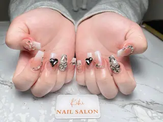 ネイル 💕鈴木ユリ パラジェル/オフ無料のネイルデザイン