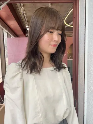 ミディアム カラー レイヤーカット🍏 オリーブ/ののかのヘアスタイル