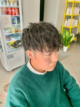 ショート パーマ メンズ 【扱いやすいパーマ】 眞鍋拓己のヘアスタイル